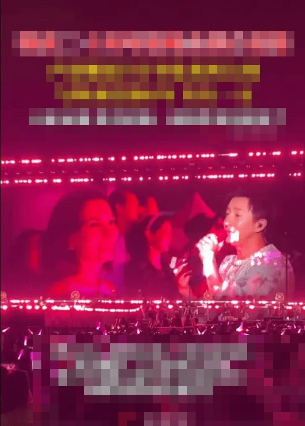 Lư Tĩnh San khoe bụng bầu 7 tháng tại concert kỷ niệm 20 năm sự nghiệp của Hàn Canh Ảnh 1