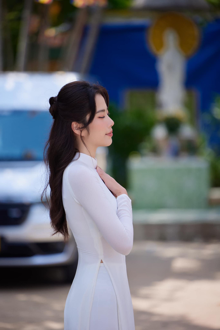 Nam Em mang 'Nỗi đau giữa hòa bình' của Hòa Minzy đi diễn, dân mạng phản ứng ra sao? Ảnh 7