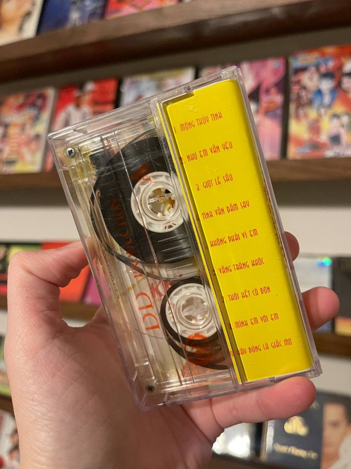 Món quà của khán giả nước ngoài khiến nhạc sĩ Nguyễn Văn Chung hạnh phúc Ảnh 2