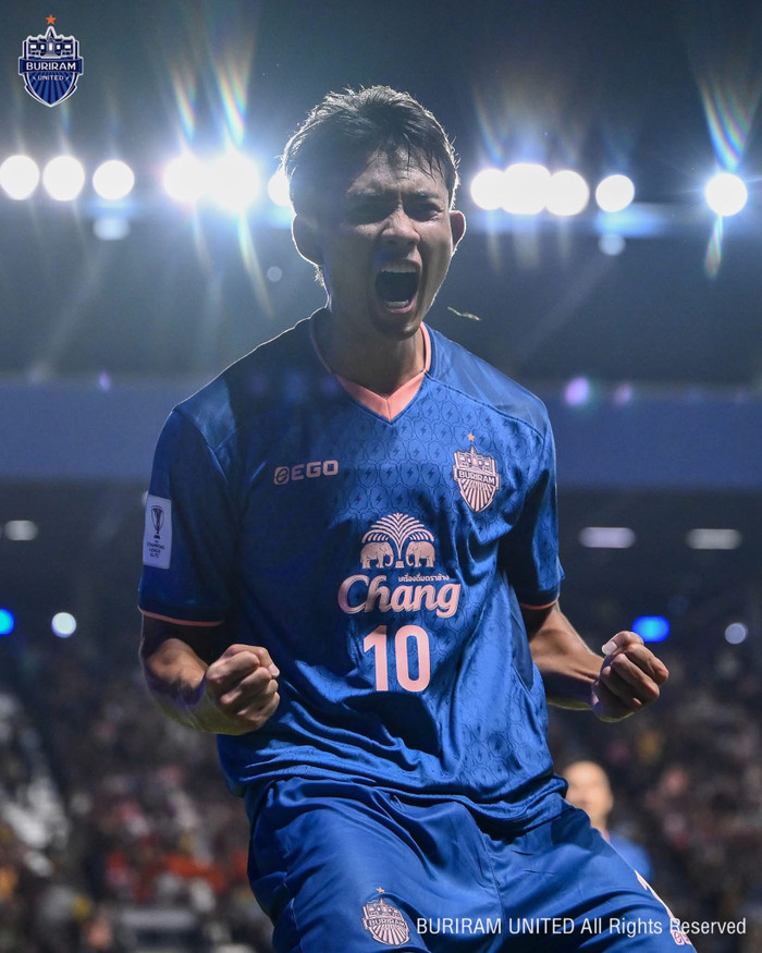 Đội bóng của Thái Lan - Buriram đã lội ngược dòng hạ Johor 2-1, mở màn thắng lợi tại AFC Champions League Elite 2025/26. Ảnh: Buriram United