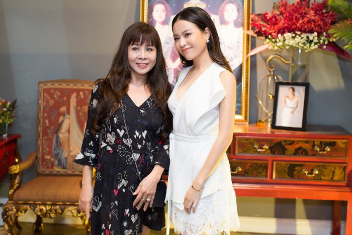 Mẹ ruột tuyên bố 2 chữ về Hoàng Thùy Linh Ảnh 4