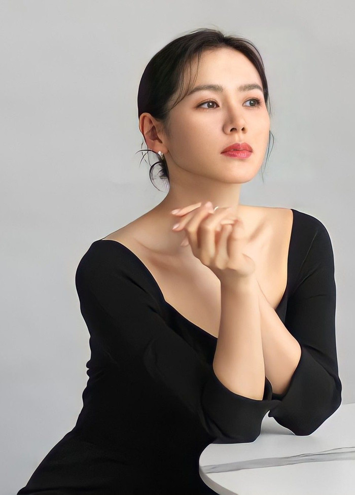 Ngày trở lại, Son Ye Jin không giấu được sự lo lắng, hoài nghi (Ảnh: Naver). 