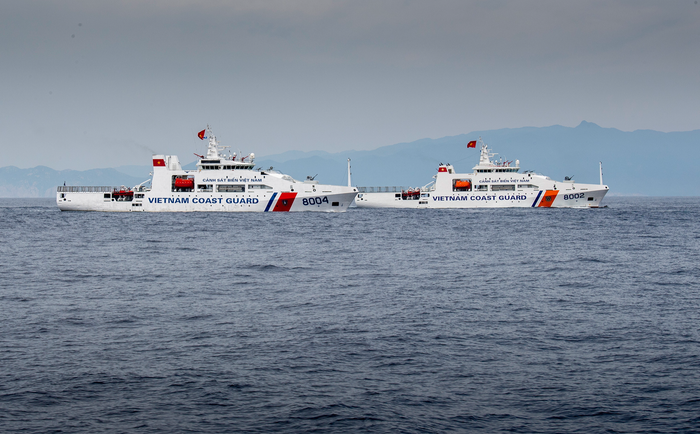 Tàu tuần tra đa năng của Cảnh sát biển Việt Nam được trang bị các loại vũ khí, trang bị hiện đại, cho phép hoạt động độc lập dài ngày, trong mọi điều kiện thời tiết; kịp thời xử lý có hiệu quả các tình huống trên biển; tuần tra, kiểm tra, kiểm soát, duy trì thực thi pháp luật, tìm kiếm, cứu hộ, cứu nạn và nhiệm vụ đối ngoai quốc phòng; trực tiếp đấu tranh với tàu thuyền nước ngoài xâm phạm chủ quyền biển, đảo của Tổ quốc.