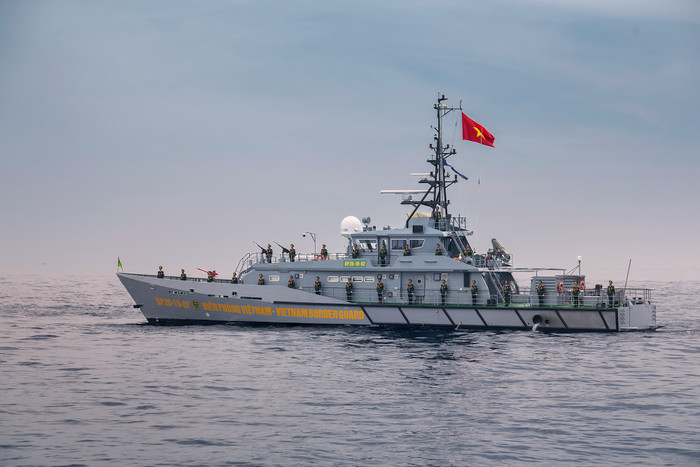 Biên đội tàu Bộ đội Biên phòng rời bến làm nhiệm vụ 