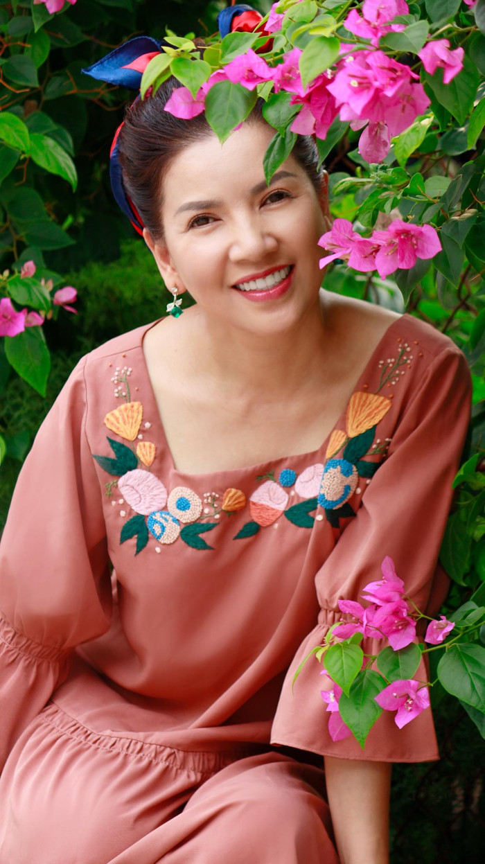 Trước khi ra đi đột ngột, nữ nghệ sĩ thường xuyên cập nhật hình ảnh rạng rỡ, tràn đầy năng lượng lên Facebook cá nhân. (Ảnh FBNV)