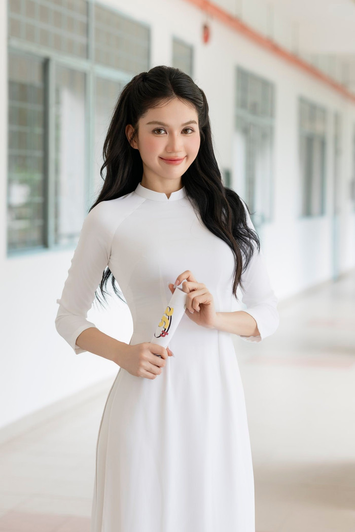 Ngọc Trinh là biểu tượng nhan sắc dù đã chạm ngưỡng tuổi U40. (Ảnh: FBNV)