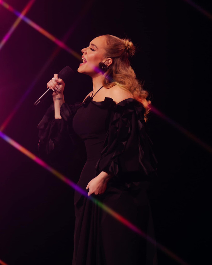 Xôn xao Adele là nghệ sĩ 'cầm trịch' sân khấu Super Bowl 2026? Ảnh 4