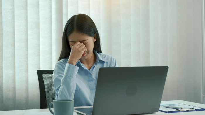 Những dấu hiệu trên cơ thể báo hiệu rằng bạn đang ăn thừa muối Ảnh 4