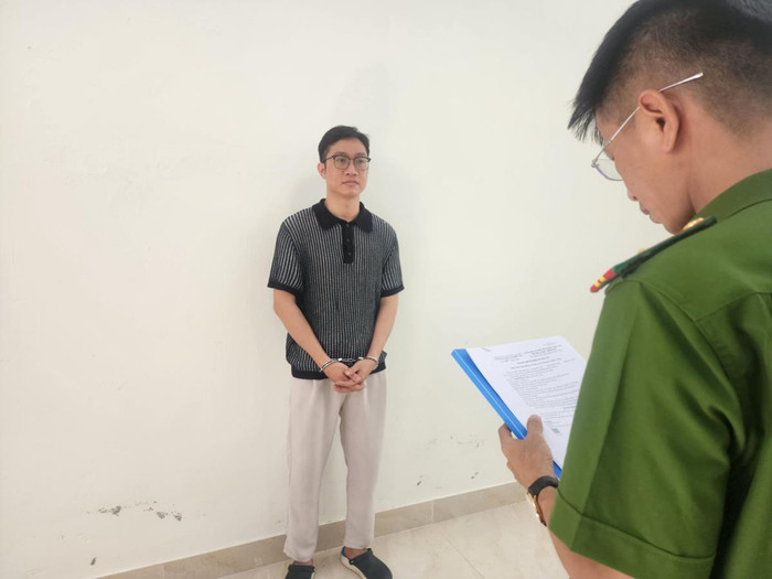 Đối tượng Nguyễn Duy Tuấn tại Cơ quan Công an. Ảnh: Công an TP Đà Nẵng