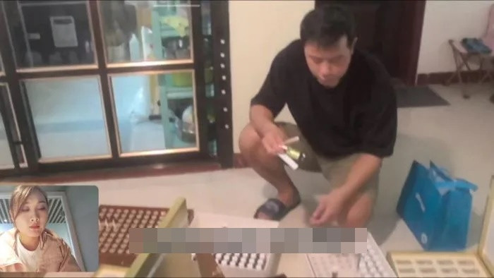 Dọn dẹp đồ đạc sau khi cha qua đời, con gái sốc khi phát hiện sự thật về số tiền 18 tỷ đồng Ảnh 1