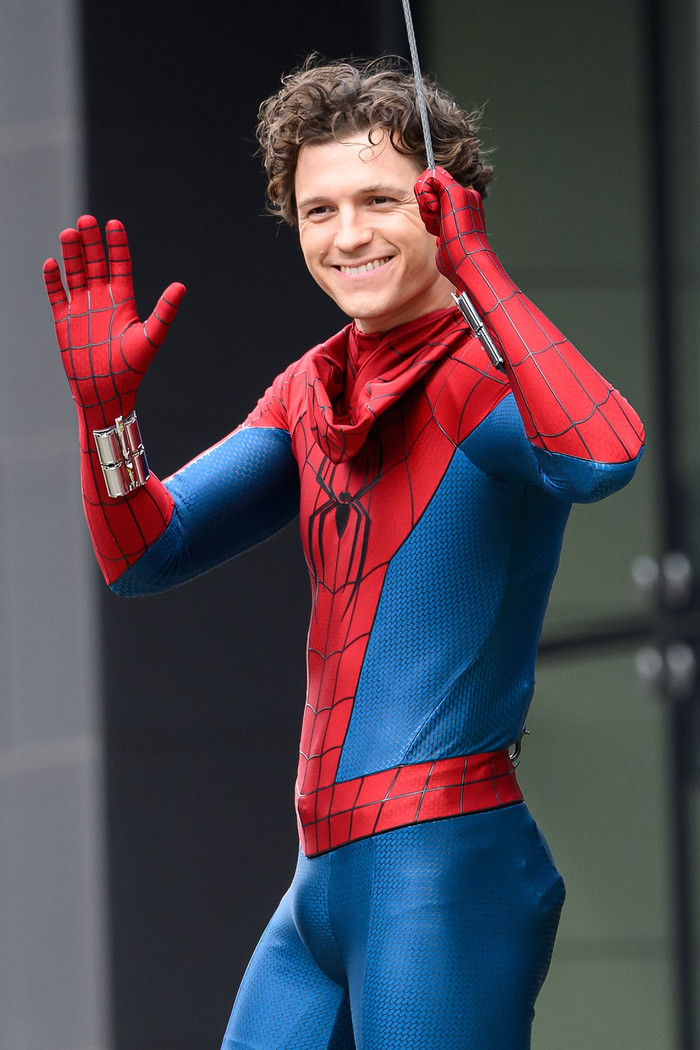 Khán giả lo lắng cho tình hình của Tom Holland (Ảnh: The Wrap)
