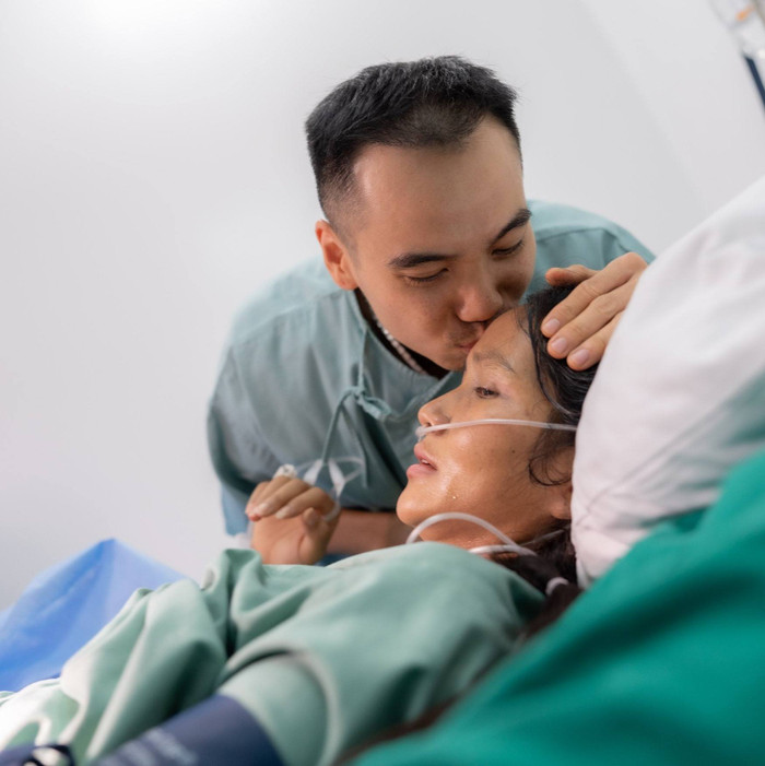 H'Hen Niê có những dòng 'tâm thư' gửi đến chồng sau khi cô vừa sinh con. (Ảnh FBNV)