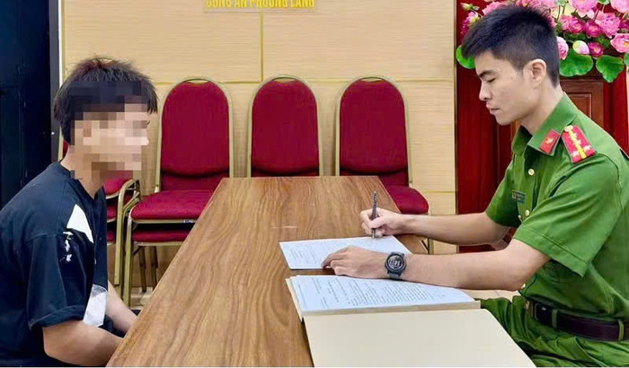 L.V.Q tại Cơ quan Công an. Ảnh: Công an TP.HCM