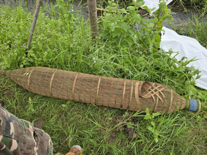 Hai vợ chồng đi ra đồng bắt cá, được hàng xóm tìm thấy trong tình trạng thương tâm Ảnh 3