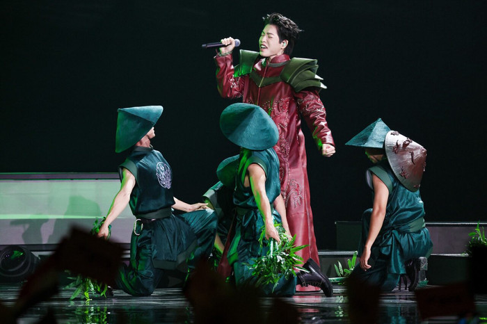 Màn trình diễn ấn tượng của Đức Phúc. (Ảnh FBNV)