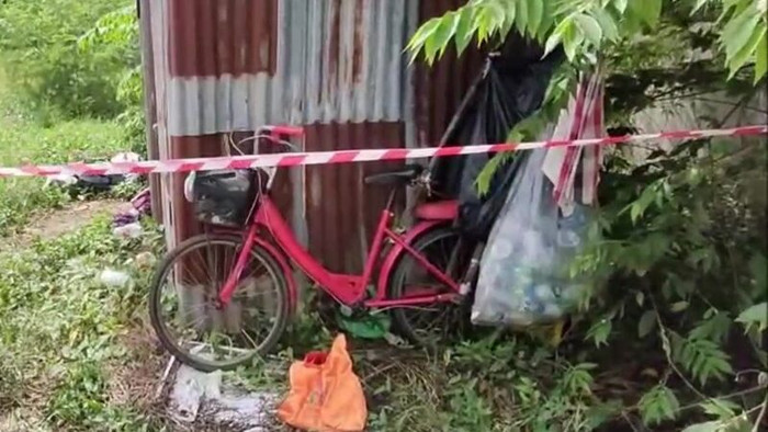 Con chó sửa 2 đêm liền, người dân lần theo dấu vết thì phát hiện cảnh tượng hãi hùng Ảnh 1