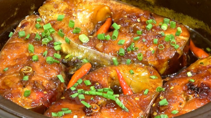 Món cá dứa kho tộ. (Ảnh minh họa)