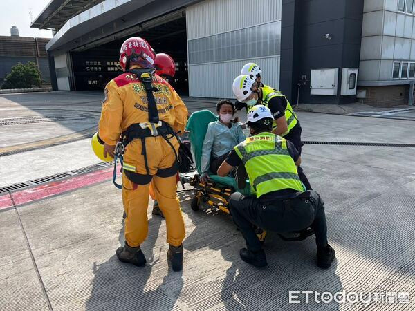 Leo núi một mình, người phụ nữ gặp sự cố kinh hoàng phải nhờ trực thăng giải cứu Ảnh 3