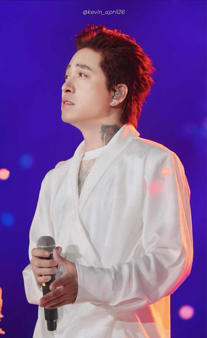 3 ngày trước, Tuấn Hưng đã hủy đêm nhạc vì ảnh hưởng của bão. (Ảnh FBNV)