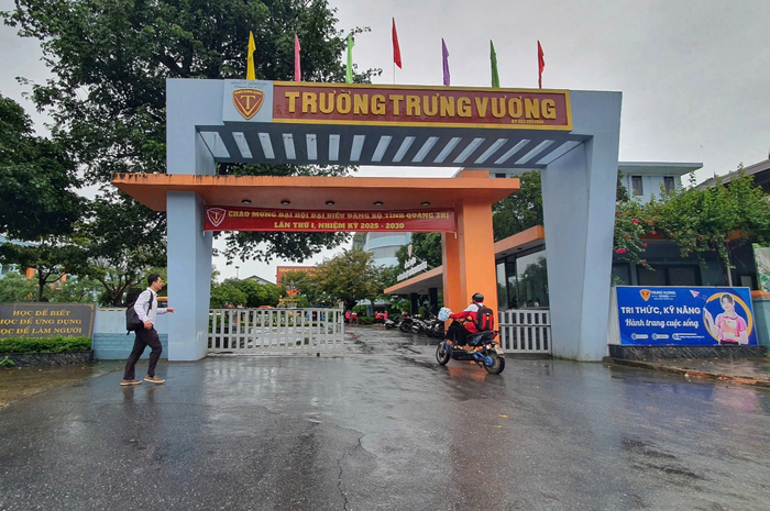 Trường liên cấp Trưng Vương mở cửa đón học sinh sáng 29/9. (Nguồn: Dân trí)