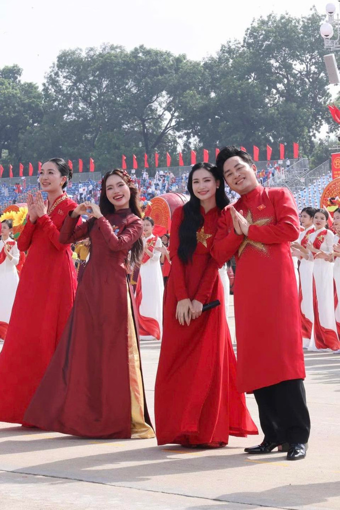 Duyên nợ giữa Phương Mỹ Chi và ca khúc 'gây sốt' tại lễ diễu binh, diễu hành A80 Ảnh 2