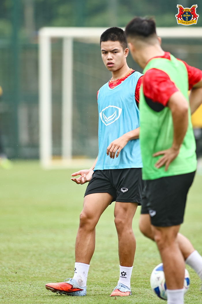 Trần Thành Trung chưa có trận đấu nào đá được 30 phút. Ảnh: Ninh Bình FC