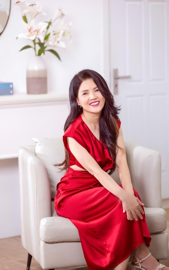 Gia đình báo tin Ngọc Trinh qua đời vào trưa 1/9 vừa qua. Thông tin này khiến nhiều nghệ sĩ, khán giả bàng hoàng, tiếc thương. (Ảnh FBNV)
