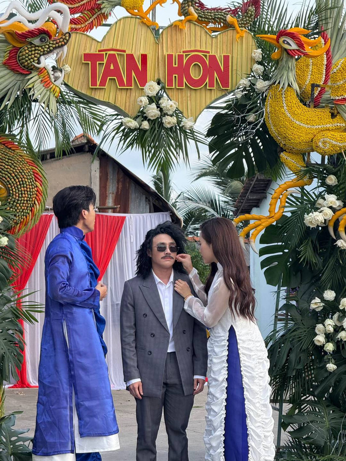 Hình ảnh hậu trường buổi 'tân hôn' được Phương Mỹ Chi đăng tải 