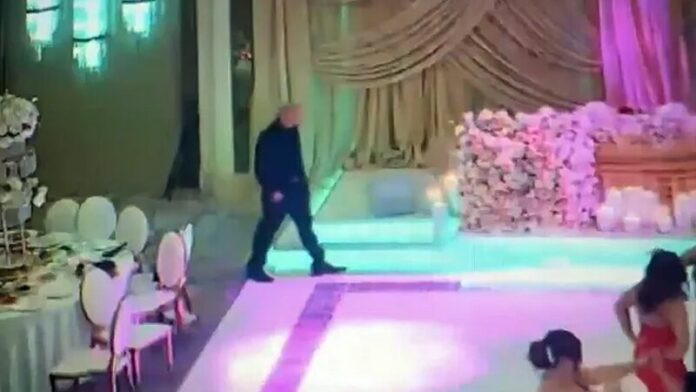 Bị kẻ lạ mặt ăn trộm thùng tiền 1.5 tỷ đồng, cô dâu bật khóc tại đám cưới Ảnh 2