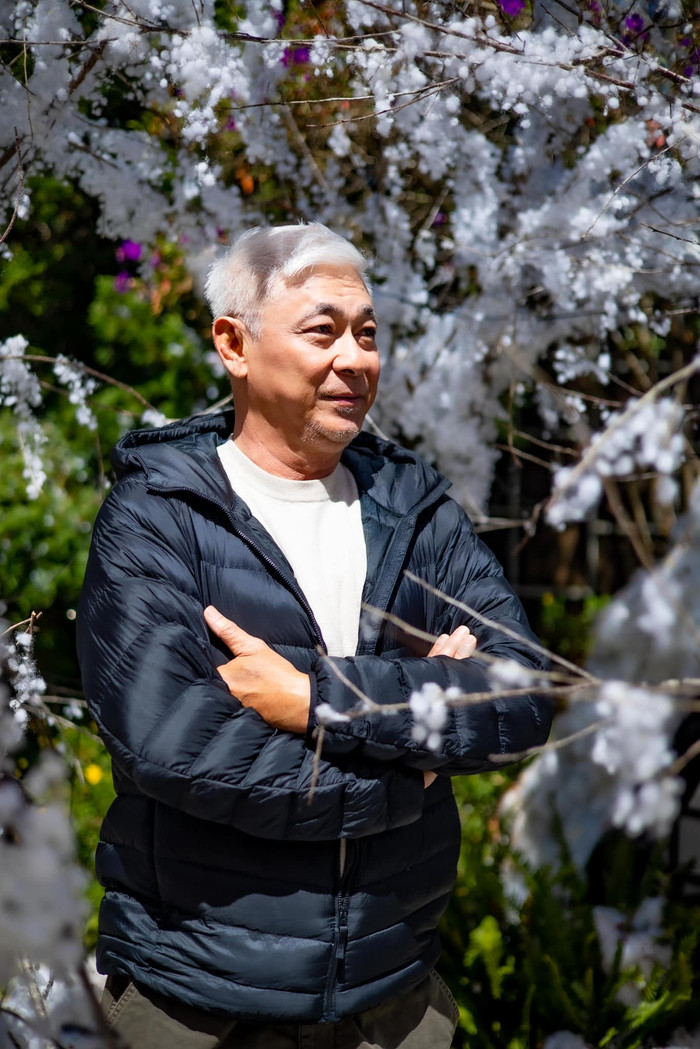 Ông cũng là gương mặt quen thuộc với nhiều khán giả truyền hình khi từng góp mặt trong nhiều phim. (Ảnh FBNV)