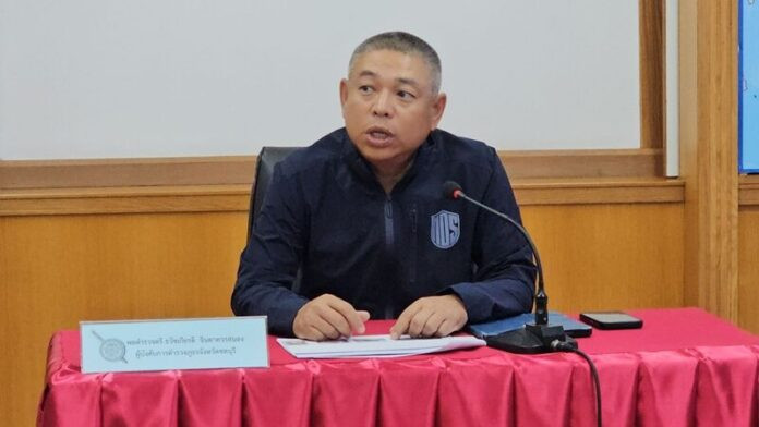 Chiếc vali lạ trôi nổi trên sông, người dân bàng hoàng khi vớt lên kiểm tra Ảnh 3