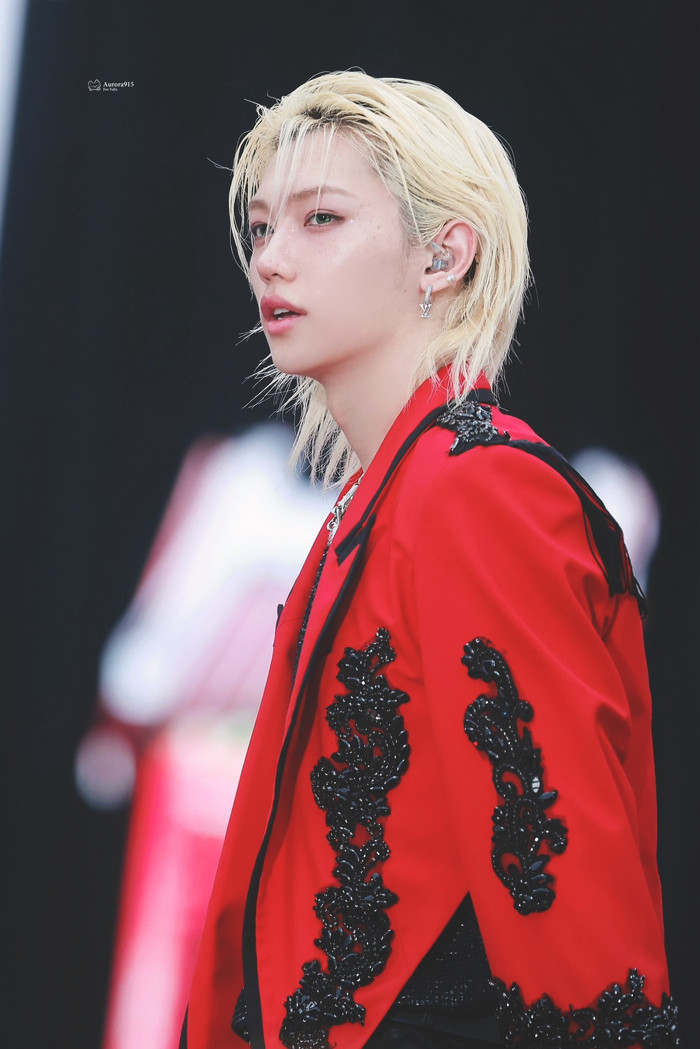 Nam ca sĩ sinh năm 2000 bị tố 'đối xử với nhân viên như người hầu' Ảnh 3