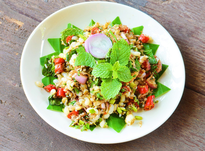 Những món ăn từ côn trùng ở quê hương nữ trọng tài Lào Ảnh 6