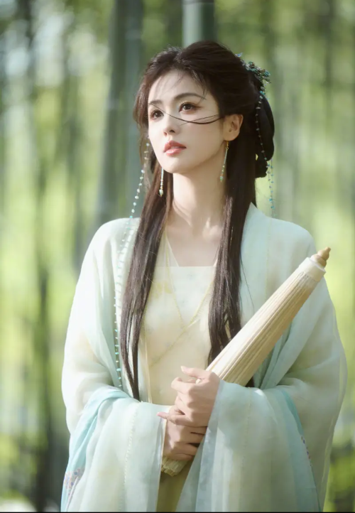 Bước sang năm 2026, Bạch Lộc tiếp tục với 2 dự án cổ trang mới.