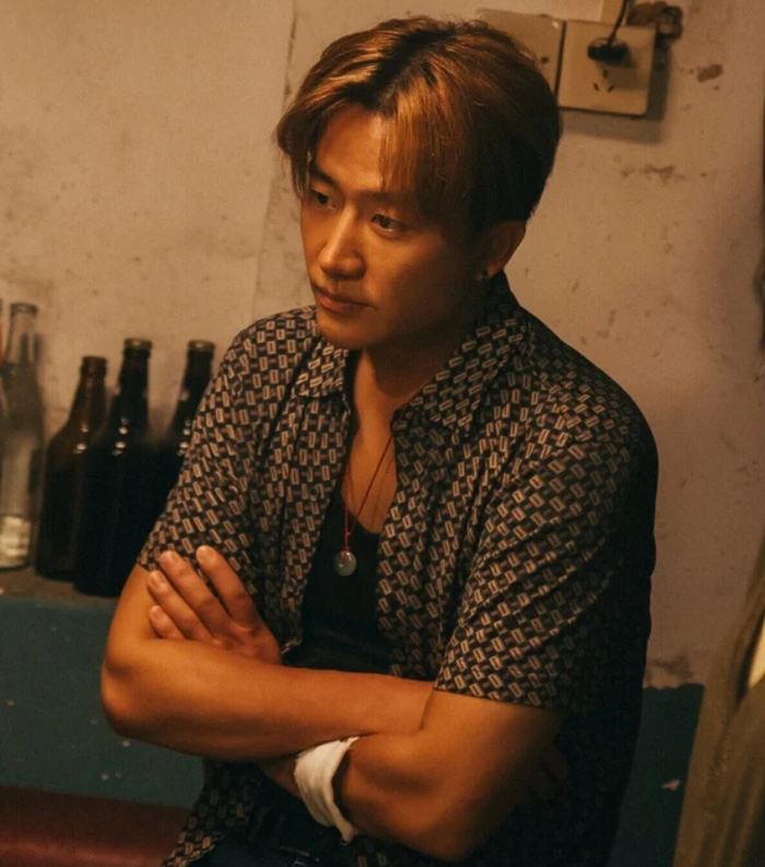 Hoàng Hiên trong tạo hình gai góc, khác xa hình ảnh quen thuộc