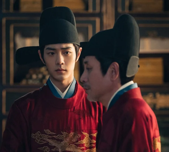 Tiêu Chiến trong vai Tàng Hải, nhân vật trung tâm của cuộc đấu trí chốn triều đình.