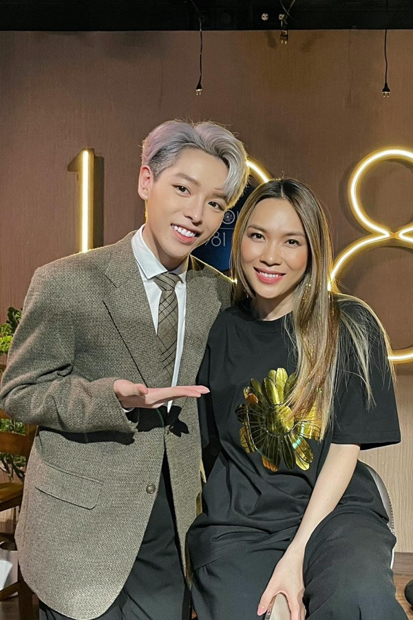 Đức Phúc đứng đợi sau hậu trường giữa khuya chỉ để làm một việc với Mỹ Tâm Ảnh 1