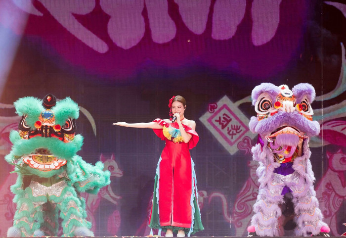 Dậy sóng nhân vật trong đoạn clip của Hoàng Thuỳ Linh Ảnh 2