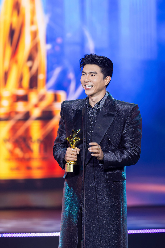 Lễ trao giải Ngôi Sao Xanh 2025: Mưa Đỏ bội thu Ảnh 12
