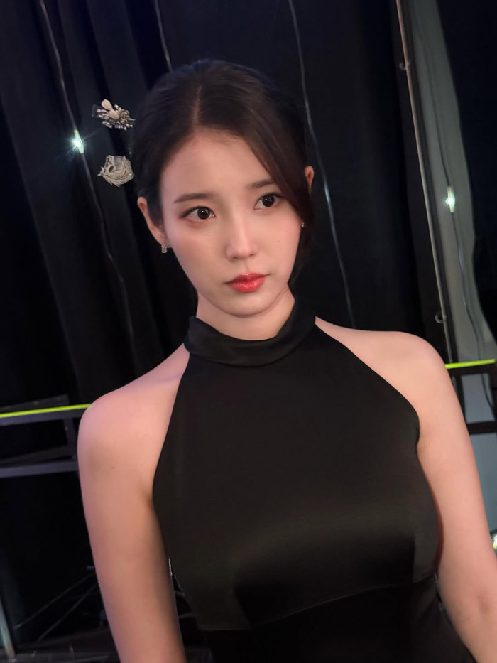 IU chăm chỉ cập nhật những khoảnh khắc đời thường lẫn công việc lên mạng xã hội. Ảnh: IGNV