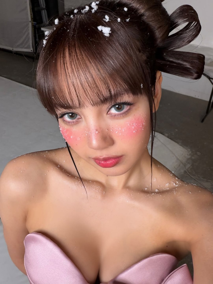 Lisa được kỳ vọng sẽ gặt hái nhiều thành công trong năm 2026. Ảnh: IGNV