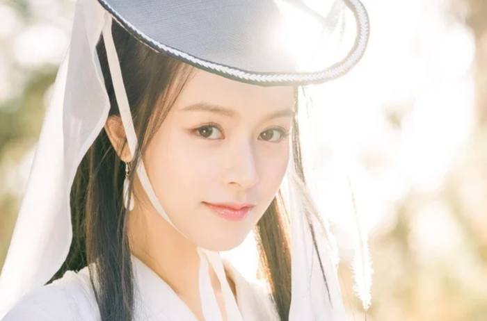 Nữ diễn viên Văn Vịnh San vào vai Vương Ngữ Yên.