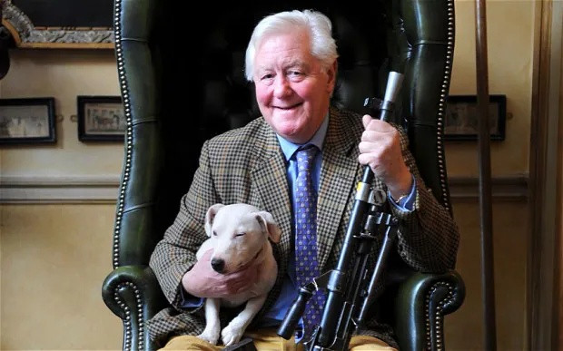 Ngài Benjamin thừa kế tước hiệu khi mới 15 tuổi. Nguồn ảnh: Rex Features.