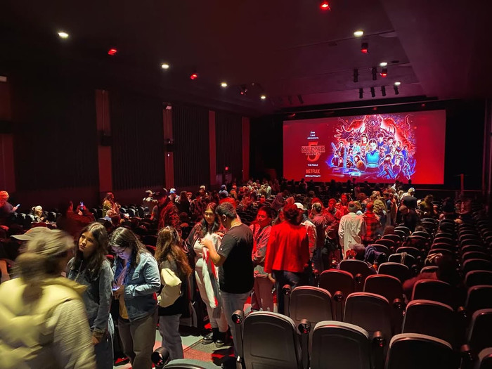 Sự kiện chiếu tập cuối Stranger Things mùa 5 tại rạp trở thành 'thánh lễ văn hóa' của người hâm mộ Hawkins