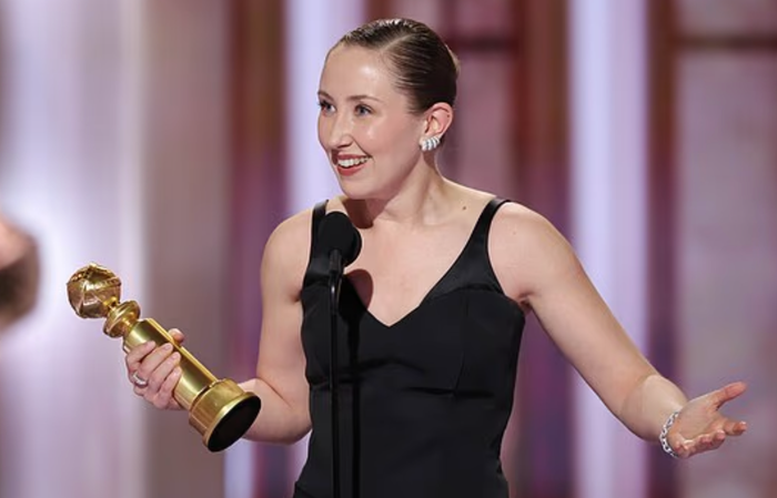 Erin Doherty cũng giành được giải Nữ diễn viên phụ xuất sắc nhất.