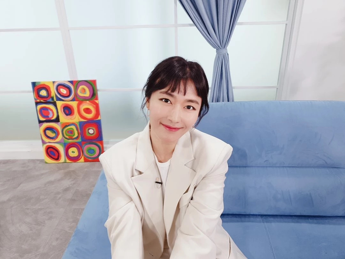 Nữ diễn viên hài Kim Mi Ryeo mới đây đã tiết lộ chuyện bị quản lý lừa đảo số tiền lớn.