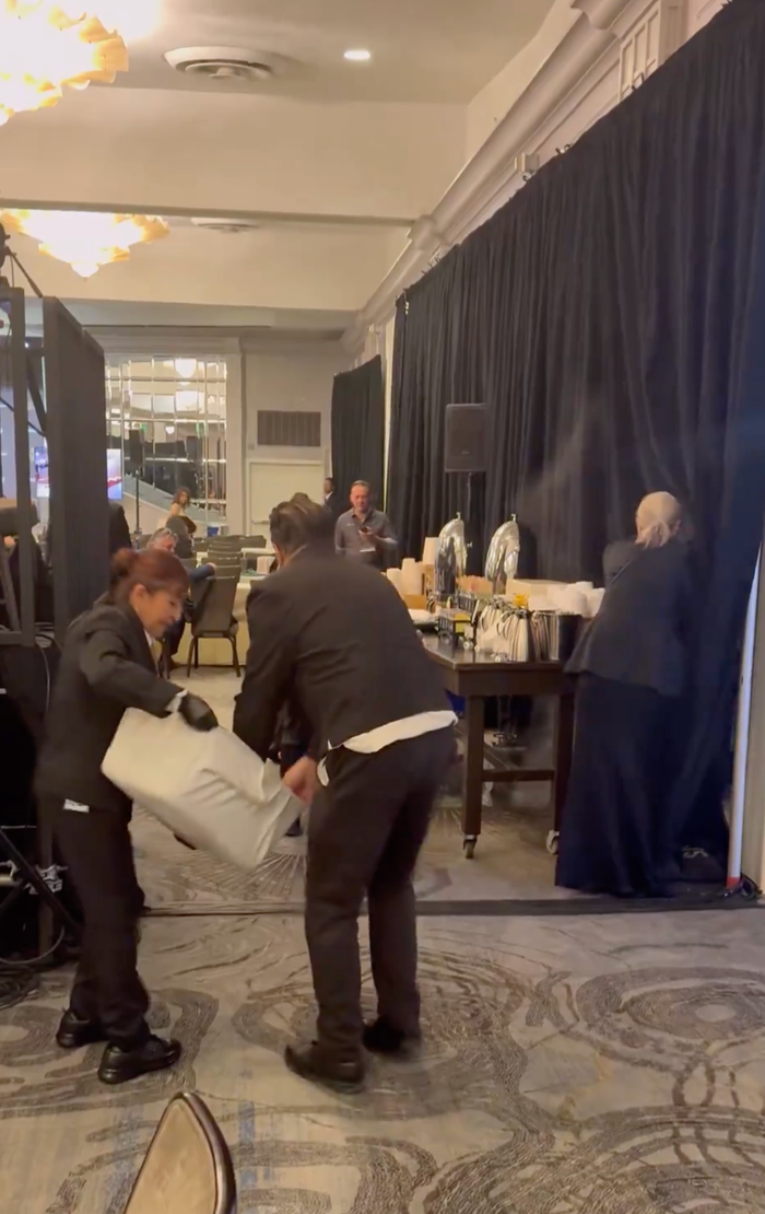 Xảy ra hỏa hoạn ở lễ trao giải Quả Cầu Vàng Ảnh 1