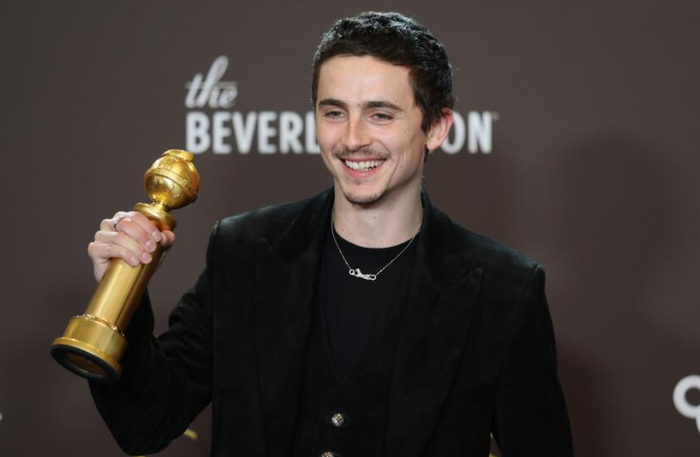 Timothée Chalamet xúc động khi lần đầu được xướng tên tại hạng mục Nam diễn viên chính xuất sắc nhất Quả Cầu Vàng