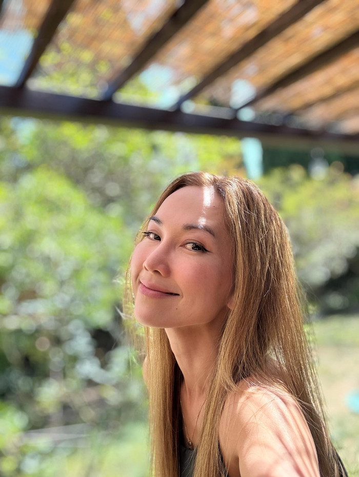 Kim Hiền vẫn giữ được sự trẻ trung, tràn đầy năng lượng ở tuổi ngoài 40.