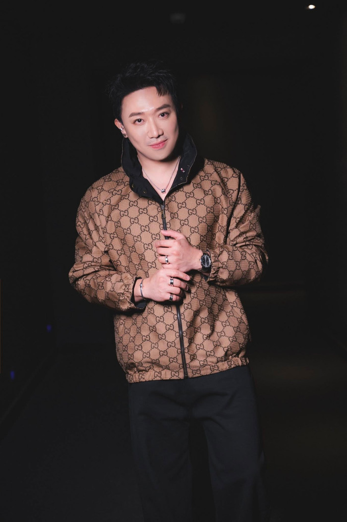 Khán giả hiện vẫn đang bàn tán về màn 'xuất ngoại' của Trấn Thành trong thời gian sắp tới. Ảnh: FBNV